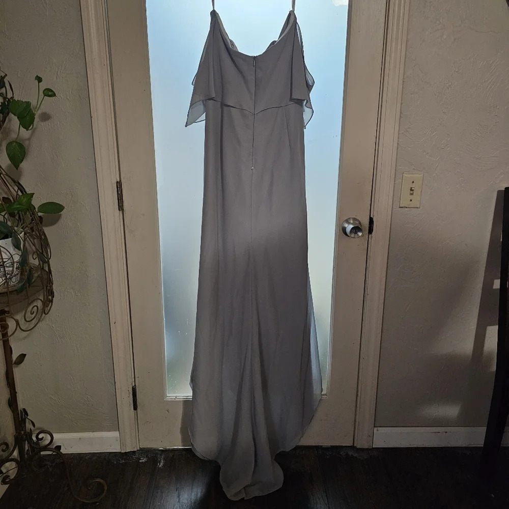 JJ's HOUSE | Womens off the shoulder floor length train Gray Medium - Picture 7 of 9